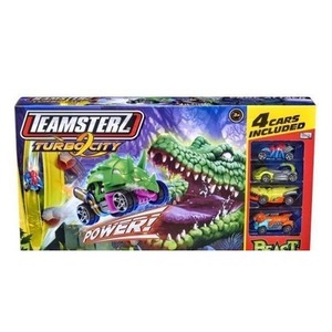 Atak krokodyla + 4 auta