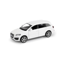 Audi Q7 V12 biały