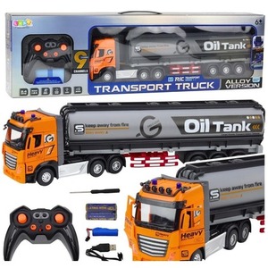 Cysterna RC ze światłem i dźwiękiem 1:24