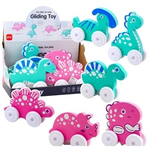 Dinozaur na kółkach MIX