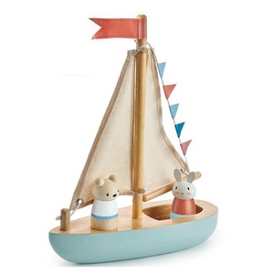 Drewniana żaglówka