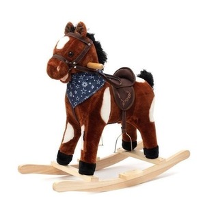 Konik na biegunach z melodią i apaszką Artur