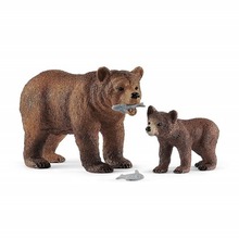 Matka grizzly z małym niedźwiedziem
