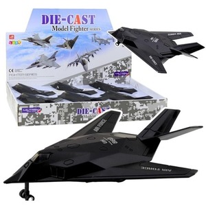 Myśliwiec z napędem światłem i dźwiękiem 1:400