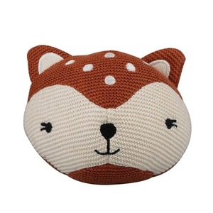 Piłka wełniana z grzechotką Jelonek