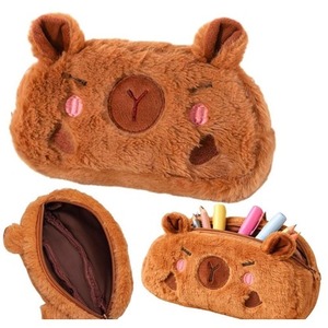 Piórnik pluszowy jednokomorowy Kapibara brązowy