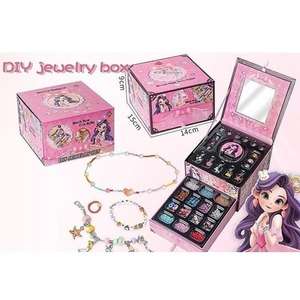 Zestaw do tworzenia bransoletek z kuferkiem